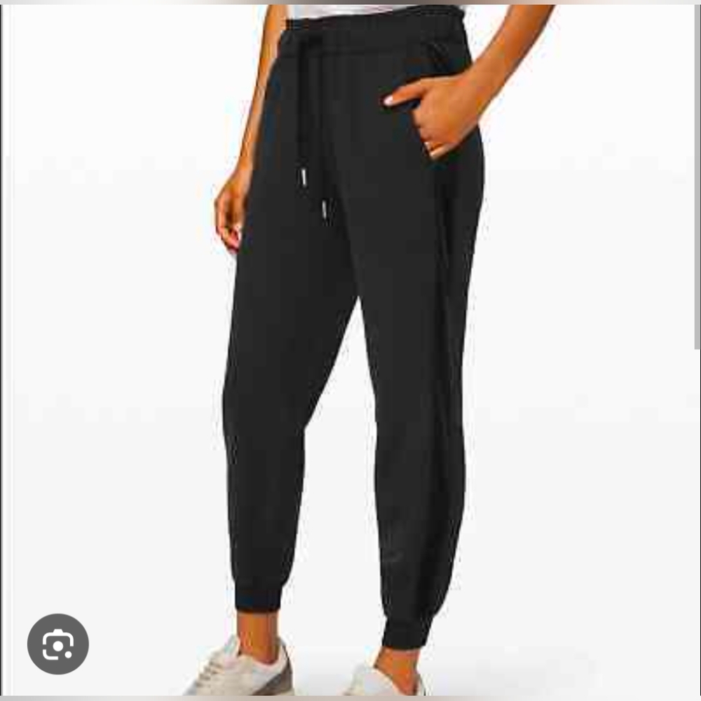 Lululemon Joggers Size 4